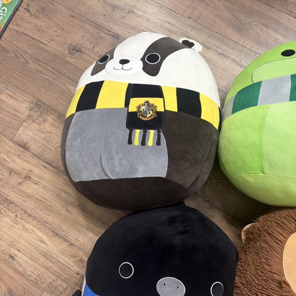 Harry Potter House Squishmallows Ravenclaw Gryffindor Slytherin Hufflepuff 24" - Picture 5 of 5